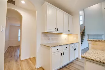 6210 Pinewood Heights Drive, Spring, TX 77389 - Photo 9