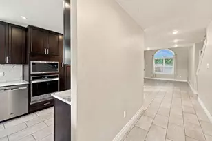 8815 Lyndonnille Falls Ln, Houston, TX 77078 - Photo 5