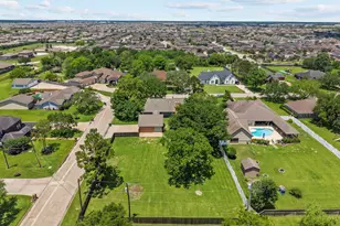 616 Westwood Cir, La Marque, TX 77568 - Photo 7