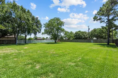 616 Westwood Circle, La Marque, TX 77568 - Photo 45