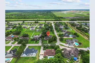 616 Westwood Circle, La Marque, TX 77568 - Photo 5