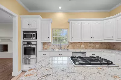 616 Westwood Circle, La Marque, TX 77568 - Photo 21