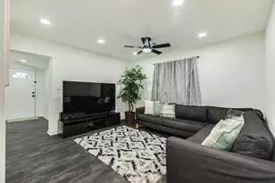 1302 56th St, Galveston, TX 77551 - Photo 29