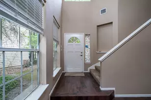 66 Lakeridge Ct, The Woodlands, TX 77381 - Photo 5