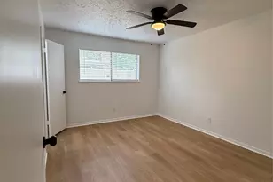 3206 Cascade Creek Dr, Houston, TX 77339 - Photo 15