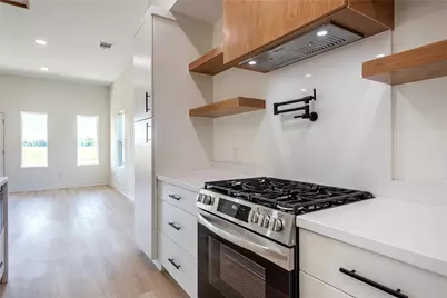 1304 Sailfish Dr, Bay City, TX 77414 - Photo 19