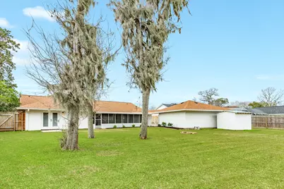 128 Catalpa Street, Lake Jackson, TX 77566 - Photo 25