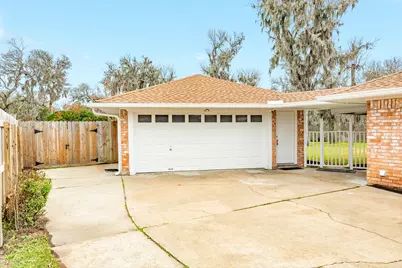 128 Catalpa Street, Lake Jackson, TX 77566 - Photo 5