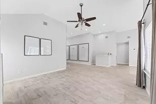 7810 Poitiers Dr, Houston, TX 77071 - Photo 7