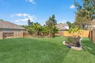 13307 Bomoseen Lake Rd, Houston, TX 77044 - Photo 37