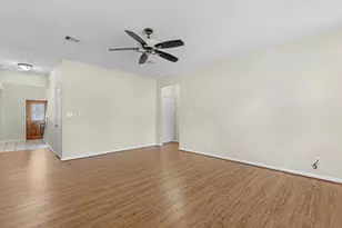 13307 Bomoseen Lake Rd, Houston, TX 77044 - Photo 11