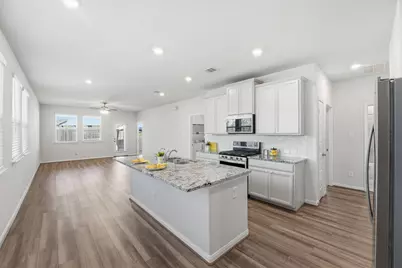 18846 Amaro Hills Drive, New Caney, TX 77357 - Photo 5