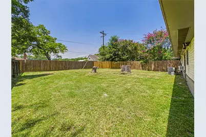 302 Sycamore Drive, Hitchcock, TX 77563 - Photo 27