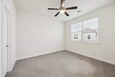 8812 Hollister Pine Court, Houston, TX 77080 - Photo 17