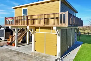 1322 Bahama Ln, Port Bolivar, TX 77650 - Photo 3