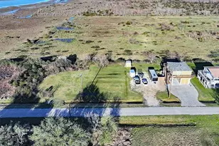 1322 Bahama Ln, Port Bolivar, TX 77650 - Photo 17