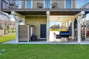 1322 Bahama Ln, Port Bolivar, TX 77650 - Photo 5