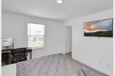 12320 Churchill Down Dr, Houston, TX 77047 - Photo 9