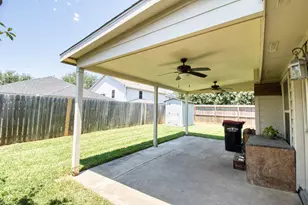 7911 Pelican Ln, Baytown, TX 77523 - Photo 27