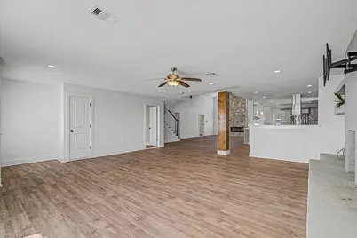 1809 E Bayshore Drive Drive, Palacios, TX 77465 - Photo 7