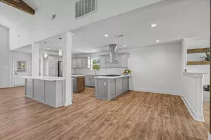 1809 E Bayshore Dr Dr, Palacios, TX 77465 - Photo 23
