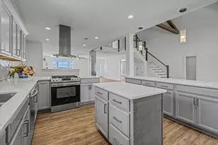 1809 E Bayshore Dr Dr, Palacios, TX 77465 - Photo 19