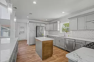 1809 E Bayshore Dr Dr, Palacios, TX 77465 - Photo 27