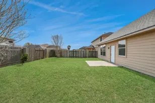13935 Long Meadow Dr, Houston, TX 77047 - Photo 11