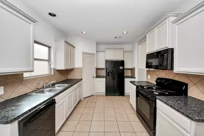 13935 Long Meadow Drive, Houston, TX 77047 - Photo 19