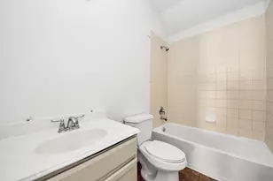 13935 Long Meadow Dr, Houston, TX 77047 - Photo 39