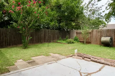 10339 Gulfstream Lane, Sugar Land, TX 77498 - Photo 11