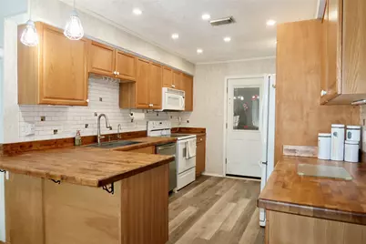 10339 Gulfstream Lane, Sugar Land, TX 77498 - Photo 3