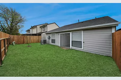 11830 Plumpoint Drive, Houston, TX 77099 - Photo 7