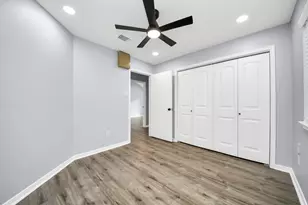 11830 Plumpoint Dr, Houston, TX 77099 - Photo 39