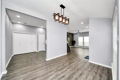 11830 Plumpoint Drive, Houston, TX 77099 - Photo 15