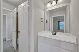 2 Maitland Ct, The Woodlands, TX 77354 - Photo 23