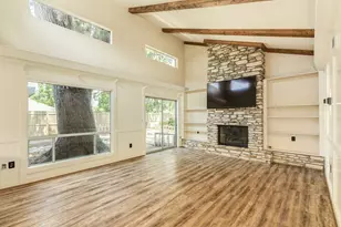 2219 River Oaks Dr, West Columbia, TX 77486 - Photo 11
