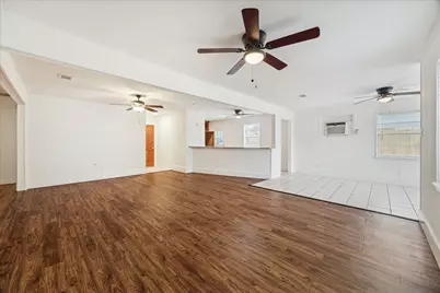 431 Hummingbird Lane, Houston, TX 77060 - Photo 9