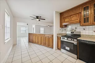 431 Hummingbird Ln, Houston, TX 77060 - Photo 5