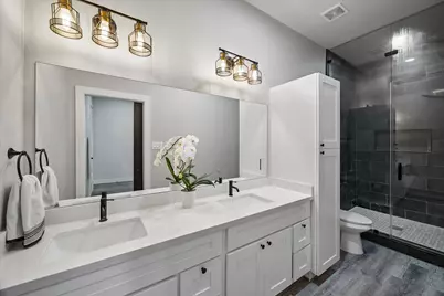 122 E 33rd Street, Houston, TX 77018 - Photo 11