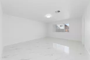 13330 Agarita Ln, Houston, TX 77083 - Photo 11