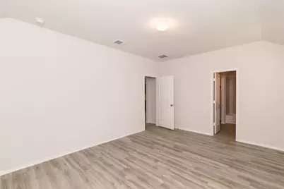 8507 Hilda Oaks Drive, Houston, TX 77028 - Photo 5