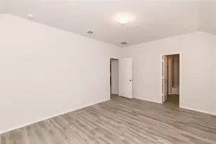 8507 Hilda Oaks Dr, Houston, TX 77028 - Photo 5