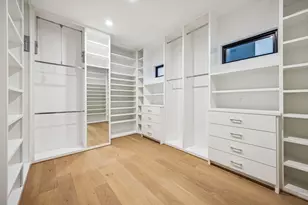 1204 W Drew St, Houston, TX 77006 - Photo 27