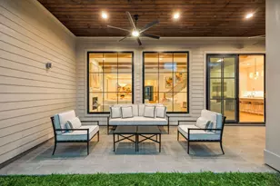 1204 W Drew St, Houston, TX 77006 - Photo 33