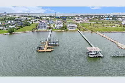 8407 Teichman Road, Galveston, TX 77554 - Photo 39