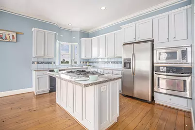 8407 Teichman Road, Galveston, TX 77554 - Photo 5