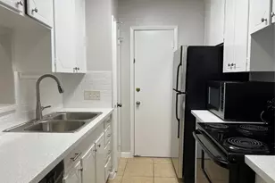 2824 Briarhurst Dr, Houston, TX 77057 - Photo 1