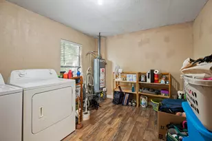 4514 E 24th E St, Dickinson, TX 77539 - Photo 15