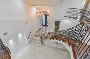 15 W Shady Ln, Houston, TX 77063 - Photo 3